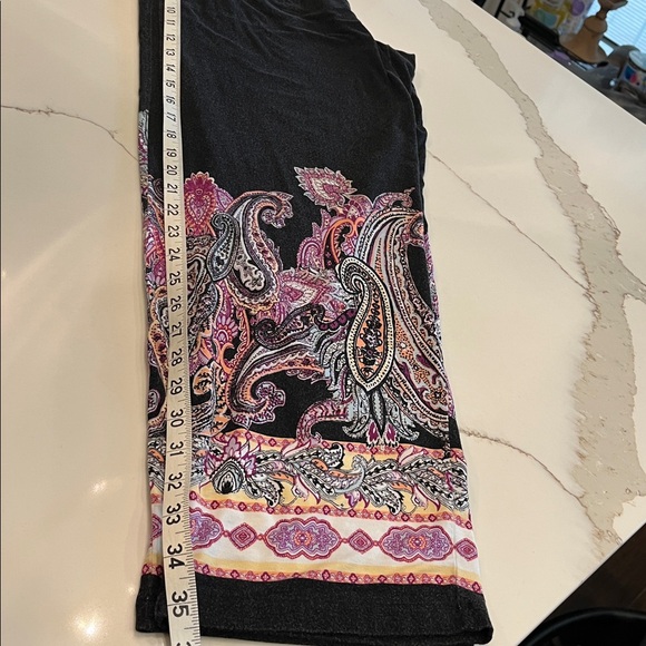 Soma pajamas, 4 pieces. 1!Long sleeve & 1 sleeveless. Pants, pockets & elastic - Picture 13 of 15